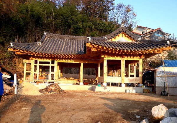 김천시, 한옥건립 지원사업으로 전통한옥문화 활성화-건축디자인과(사진2).jpg