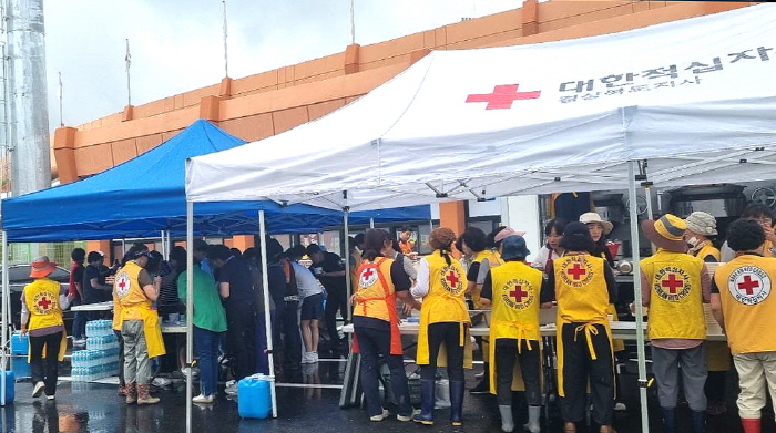 예천군 대한적십자사봉사회, 집중호우 피해 지원 급식 봉사 펼쳐