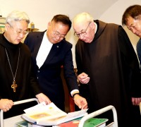 독일 뮌스터슈바르자흐 수도원,"수도원 보관 중인 한국 유물 한국에서 연구해 달라” 촉구